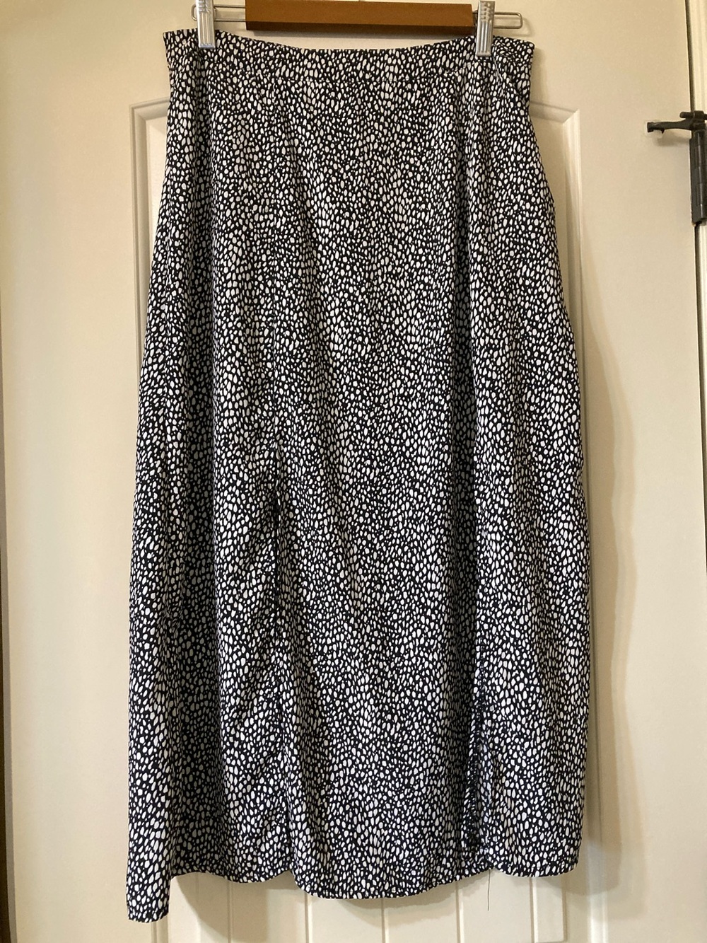 Missguided + Black and White Speckle Midi Skirt